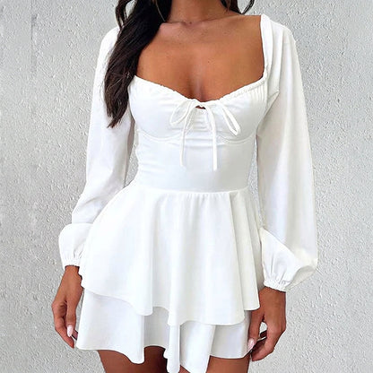 👗 SLEVA 30%! 🎀 Dámské šaty se sukní s výstřihem do srdce – Vrstvené volánky a otevřená záda – Hravé a elegantní 🥂