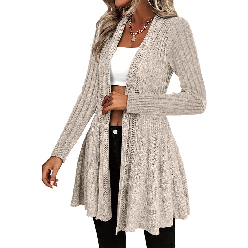 🧥 Elegant Knit Cardigan — Soft, comfortable, and versatile; perfect for any occasion.