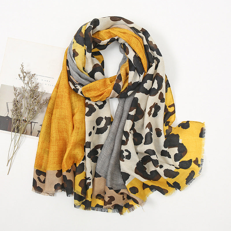 🌸🧣Versatile Lightweight Leopard Print Shawl Scarf